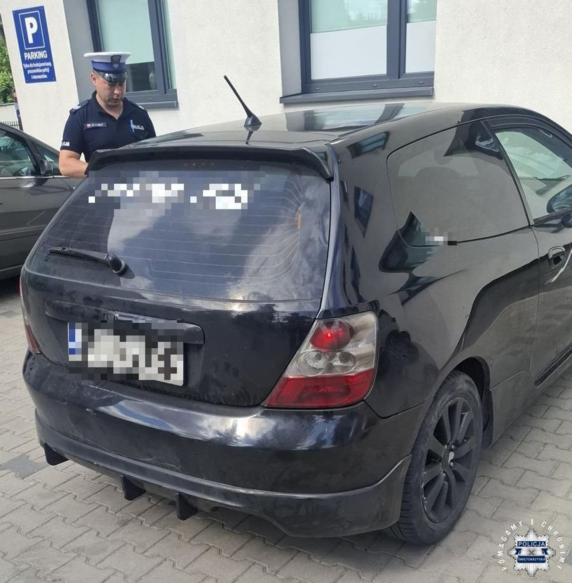 19-latek budził ludzi strzałami z Hondy. Dostał zakaz dalszej jazdy i 3500 zł mandatu 19-latek budził ludzi strzałami z Hondy. Dostał zakaz dalszej jazdy i 3500 zł mandatu
