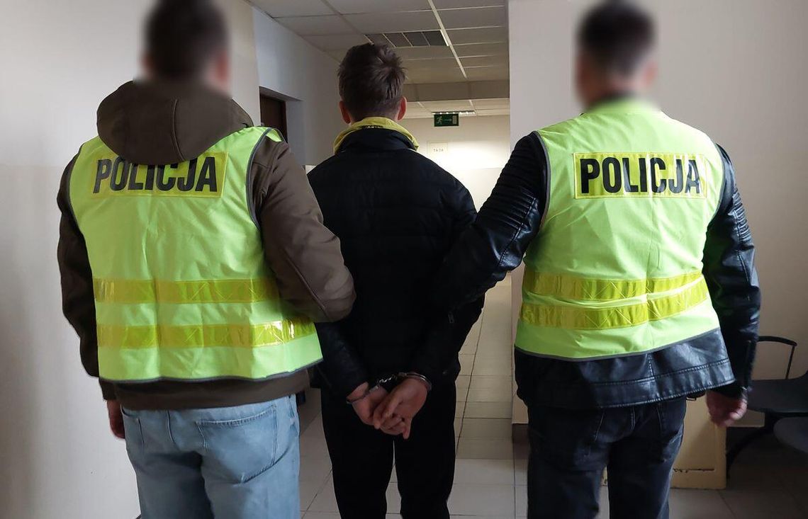 19-latek kolejny raz zatrzymany za narkotyki. W pokoju hotelowym miał pół kilograma towaru