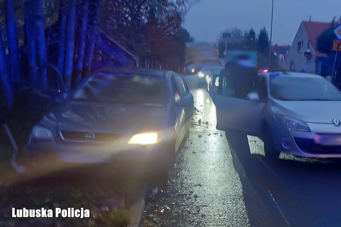 19-latek kupił opla, założył kradzione tablice i jeździł bez prawka. Na widok policji zaczął szaleńczą ucieczkę 19-latek kupił opla, założył kradzione tablice i jeździł bez prawka. Na widok policji zaczął szaleńczą ucieczkę