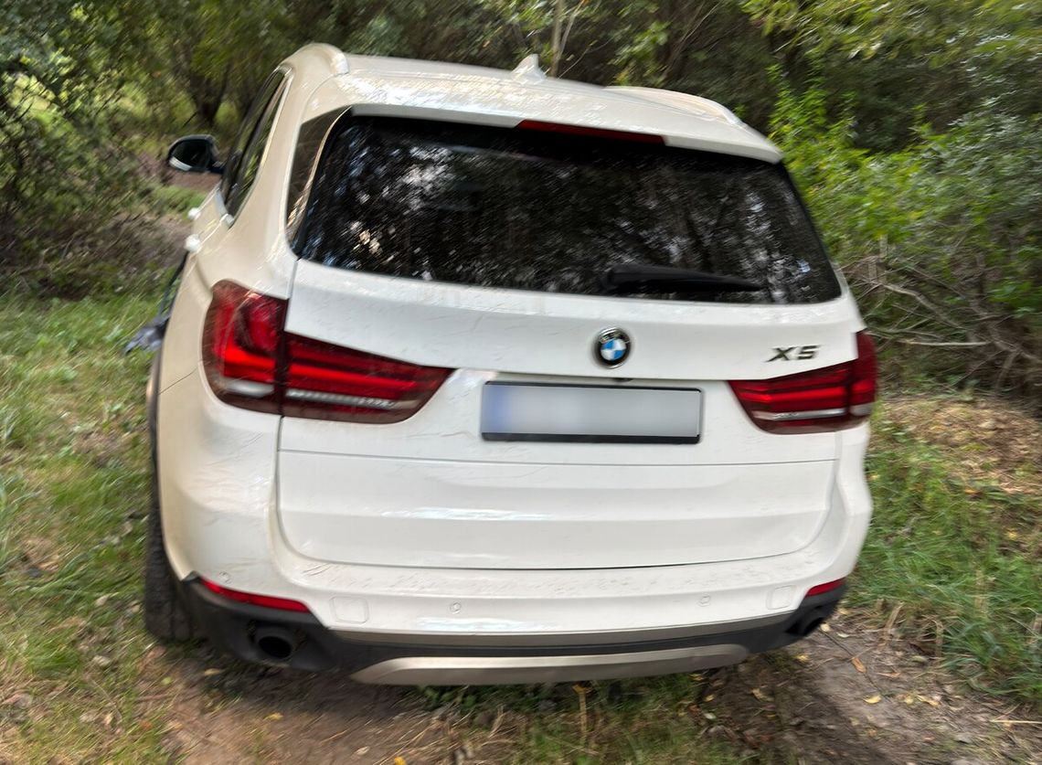 19-latek ruszył BMW na policjanta. Uciekł, porzucił auto, a dwa dni później wpadł w pociągu 19-latek ruszył BMW na policjanta. Uciekł, porzucił auto, a dwa dni później wpadł w pociągu
