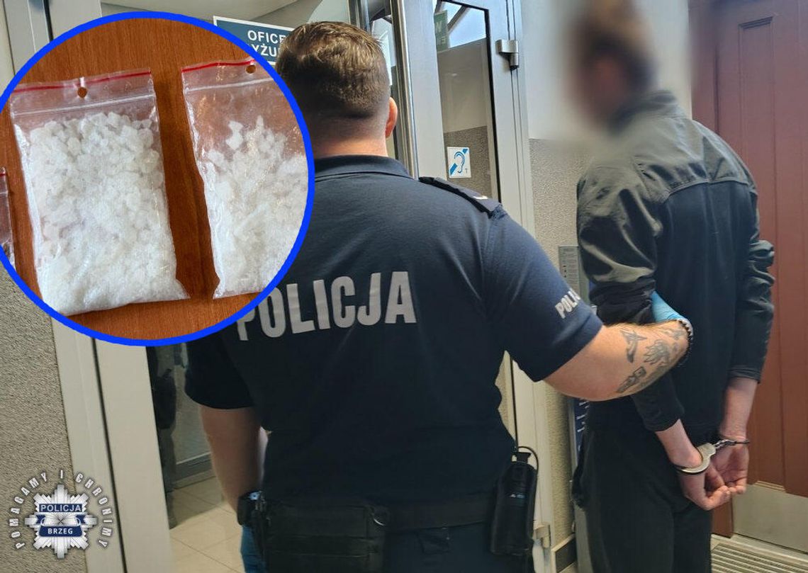 19-latek trzymał mefedron na widoku. Zauważyli go policjanci, którzy wpadli z wizytą