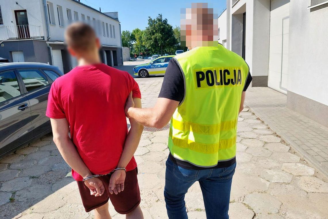 19-letni kierowca aresztowany po śmiertelnym wypadku. Zginął kolega, z którym jechał 19-letni kierowca aresztowany po śmiertelnym wypadku. Zginął kolega, z którym jechał