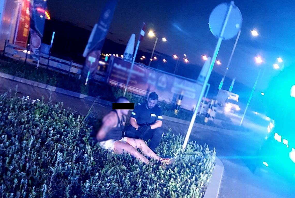 20-latek porwał swoją byłą dziewczynę. Przyłożył 18-latce pistolet do głowy, groził jej chłopakowi