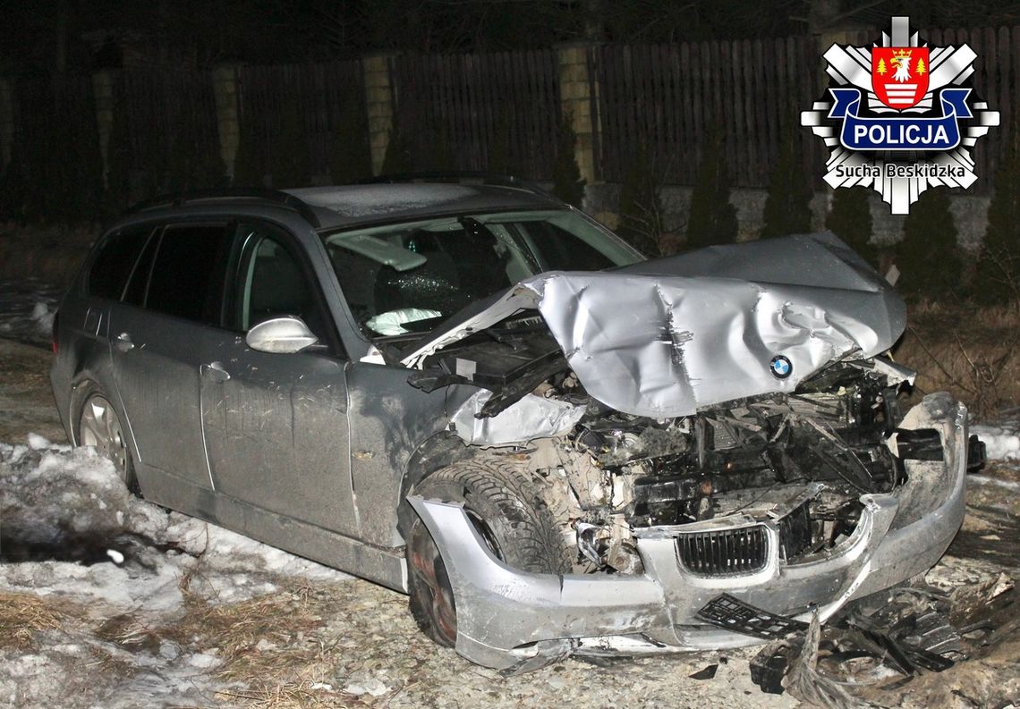 20-letnia dziewczyna miała prawie 3,5 promila i w takim stanie wsiadła do BMW. Rozbiła się na betonowym ogrodzeniu