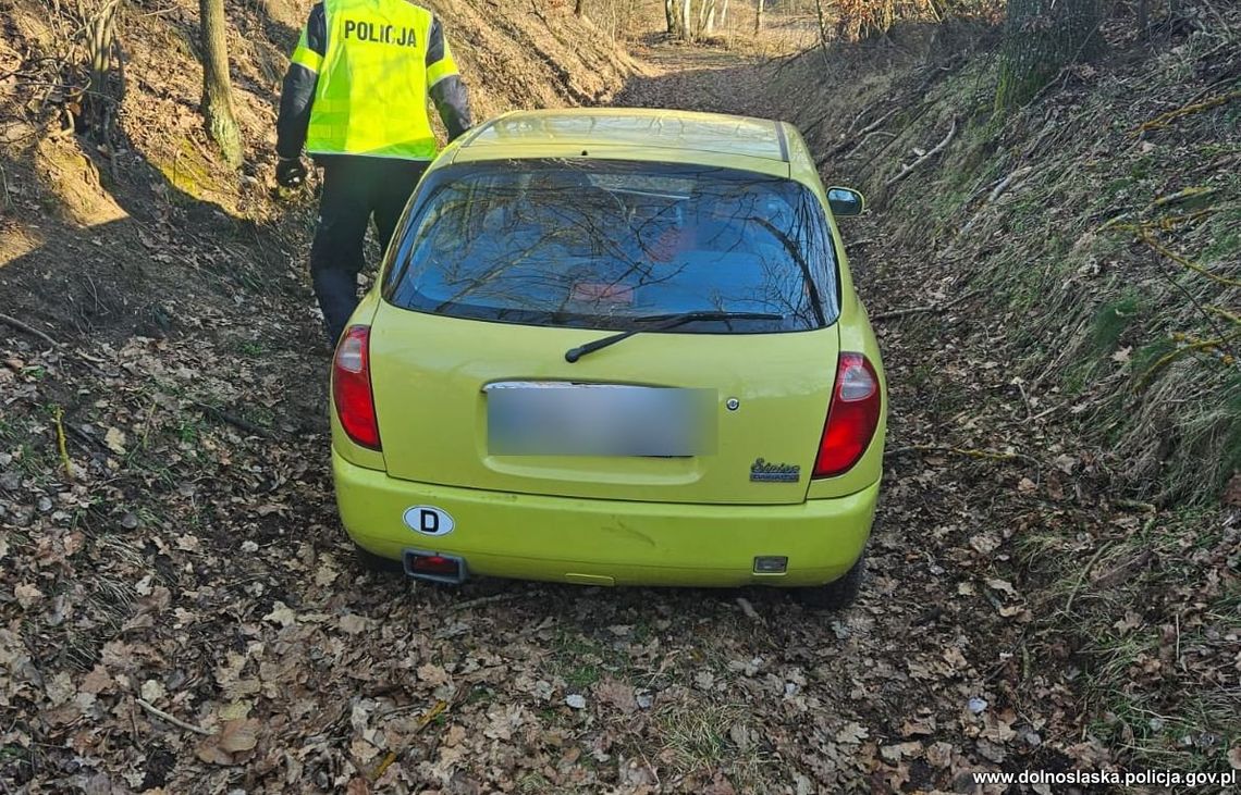 22-latek zaliczył prawdziwą kumulację przestępstw i wykroczeń. Pościg, narkotyki, brak prawka i auto bez papierów