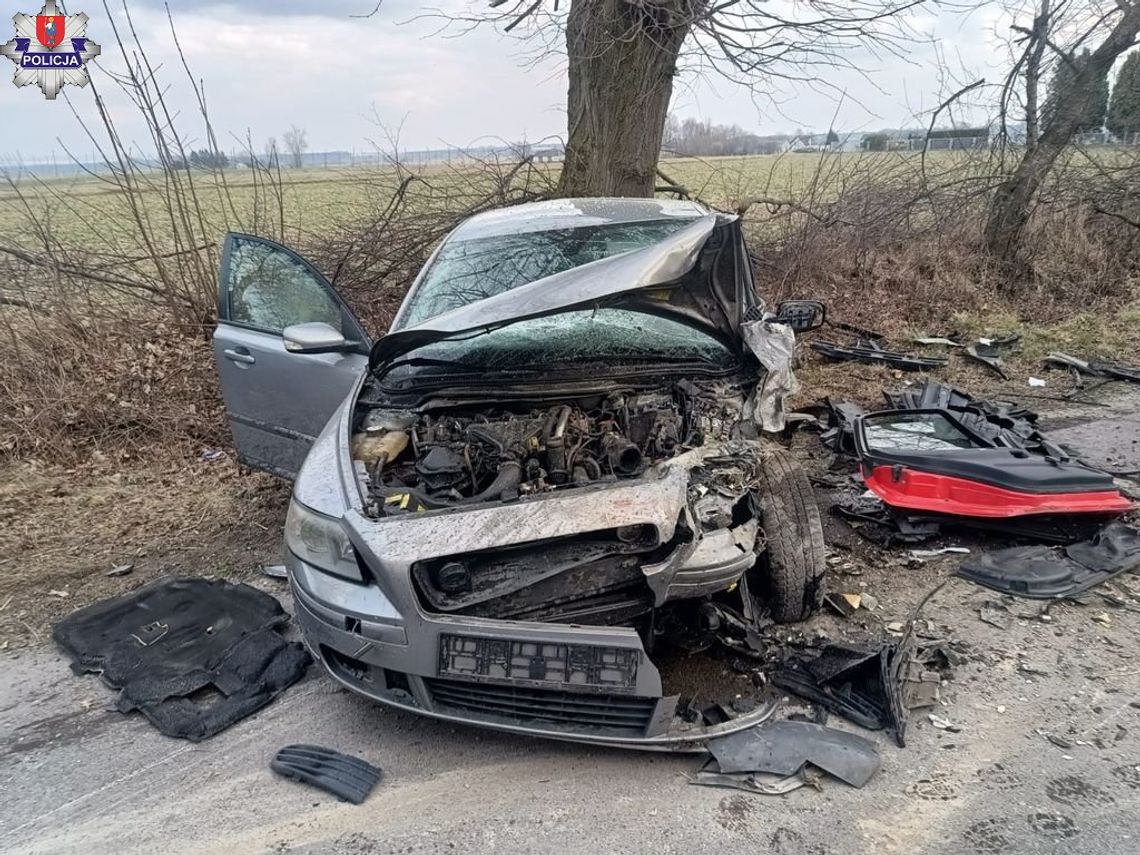 22-latek zginął po zderzeniu dwóch osobówek. Kierował mimo dwóch zakazów jazdy