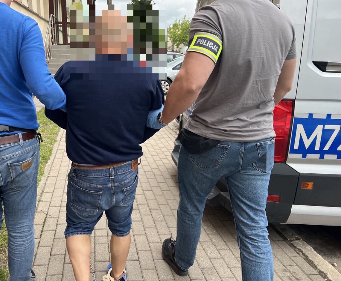 22-latka brutalnie zaatakowana w mieszkaniu. Dwaj mężczyźni ranili ją maczetą, a następnie okradli