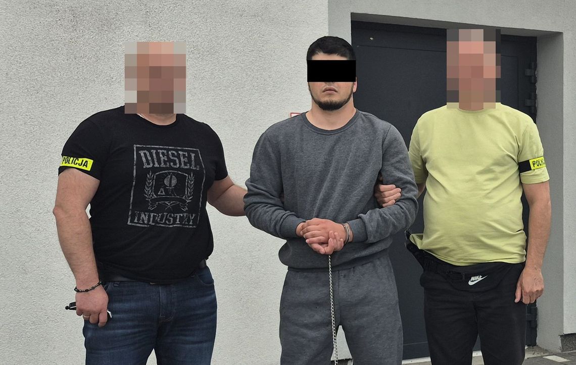 22-letni Uzbek zatrzymany za serię oszustw na seniorach. Wyłudził od nich ponad 130 tysięcy złotych