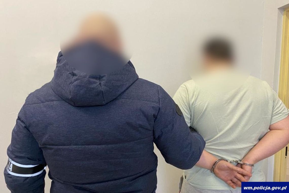 24-latek brutalnie napadł staruszkę w jej własnym mieszkaniu. Pobita kobieta trafiła do szpitala 24-latek brutalnie napadł staruszkę w jej własnym mieszkaniu. Pobita kobieta trafiła do szpitala