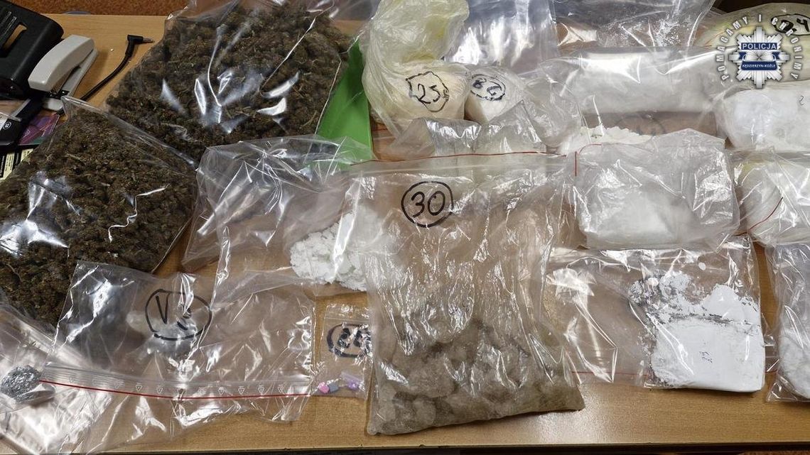 25 i 26-latek zatrzymani z blisko 10 kilogramami narkotyków. Obaj są dobrze znani policji