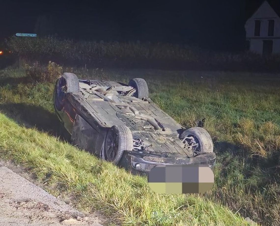 26-latek w BMW potrącił rowerzystę, a potem sam dachował. Kierowca wydmuchał dwa promile 26-latek w BMW potrącił rowerzystę, a potem sam dachował. Kierowca wydmuchał dwa promile