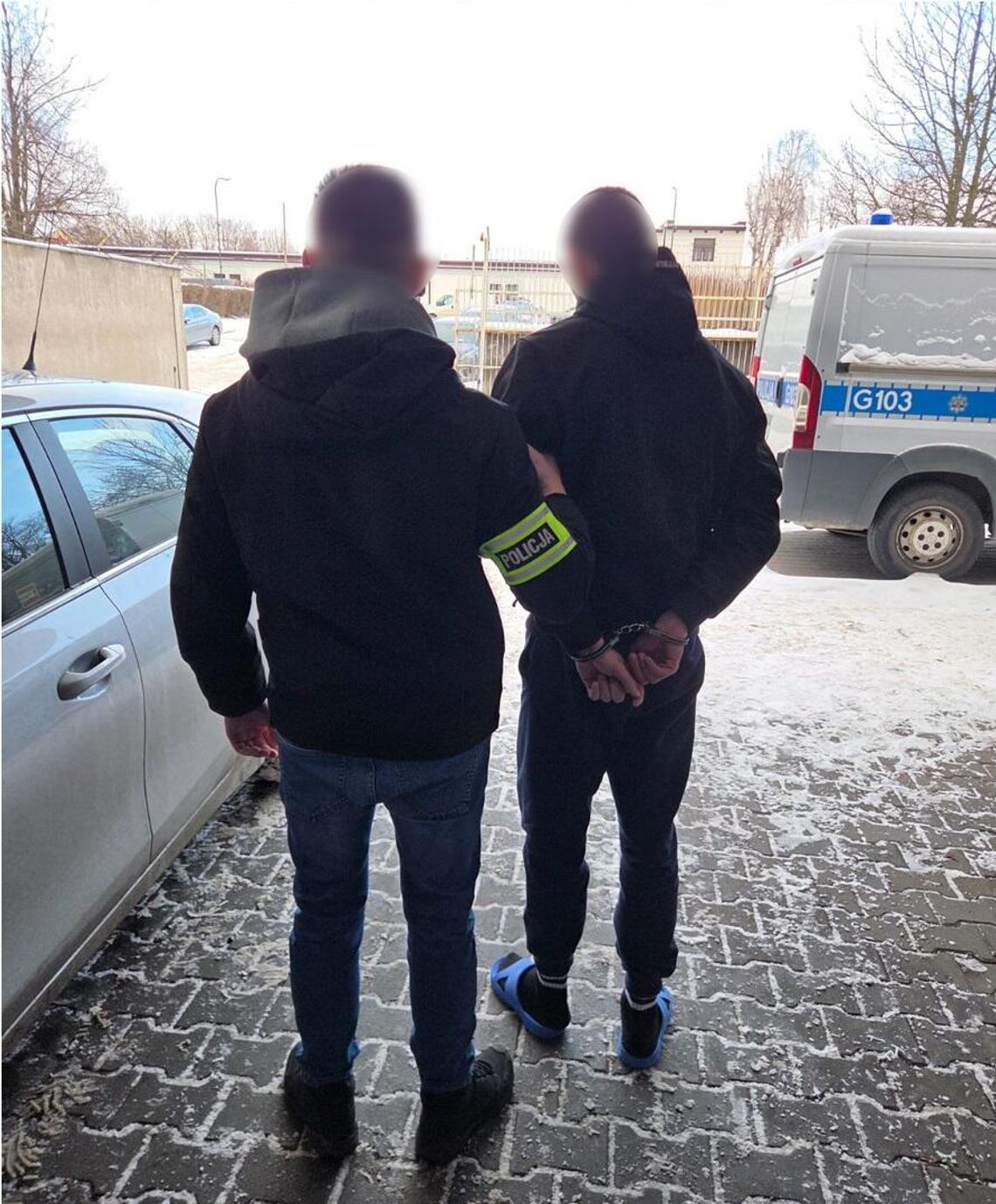 28-latek po kłótni z dziewczyną dźgnął ją nożem w brzuch. Uciekał z miasta, zatrzymali go na dworcu