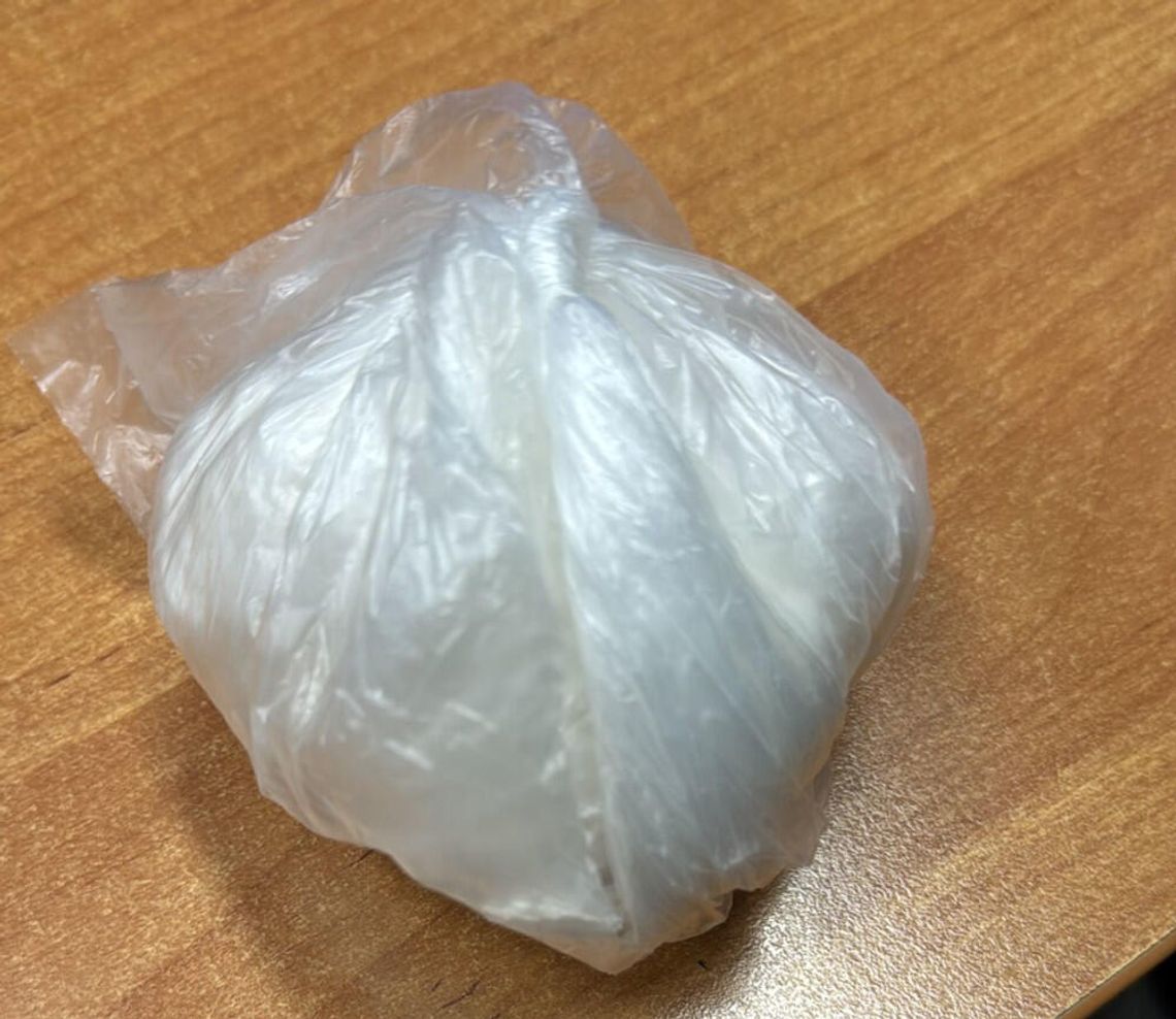 29-latek przyszedł z narkotykami na komendę. Nie wiedział, że jest poszukiwany - skończył za kratami