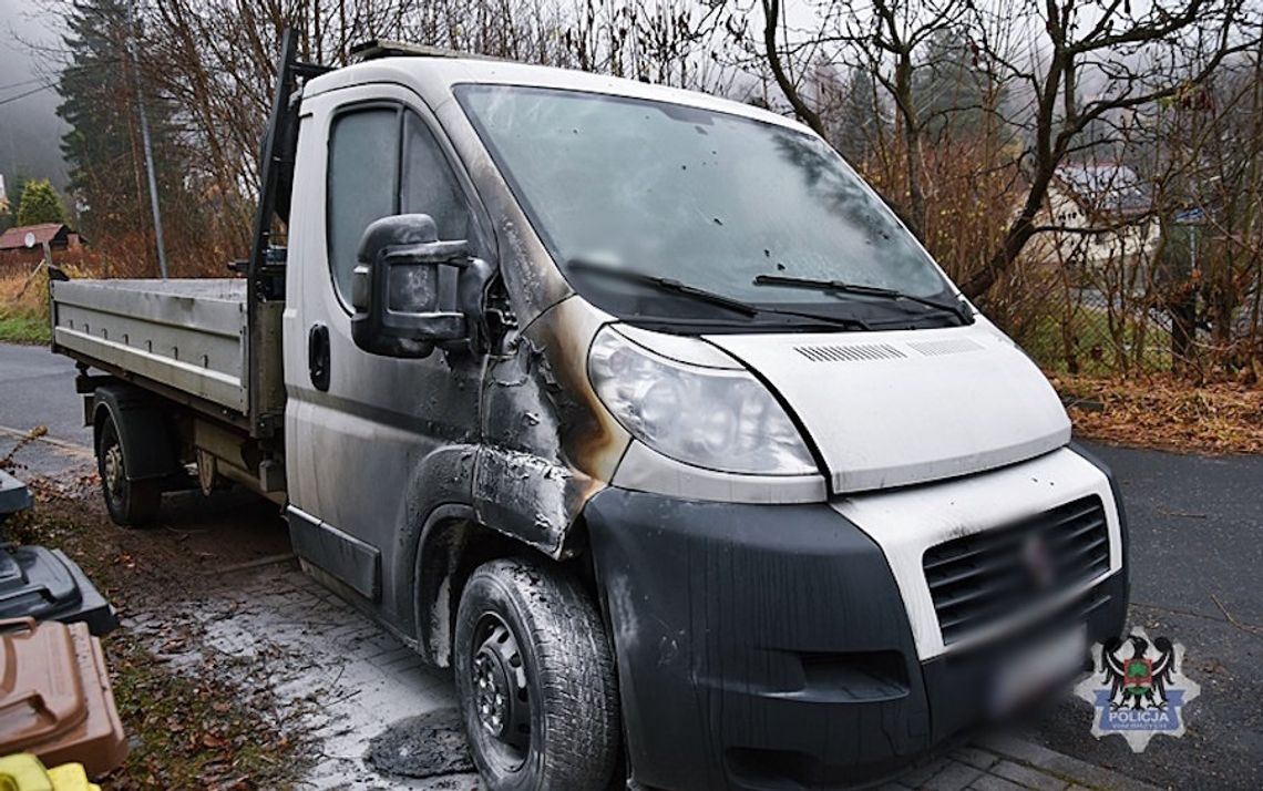 30-latek podpalił samochód byłego szefa. To była zemsta za brak rozliczenia