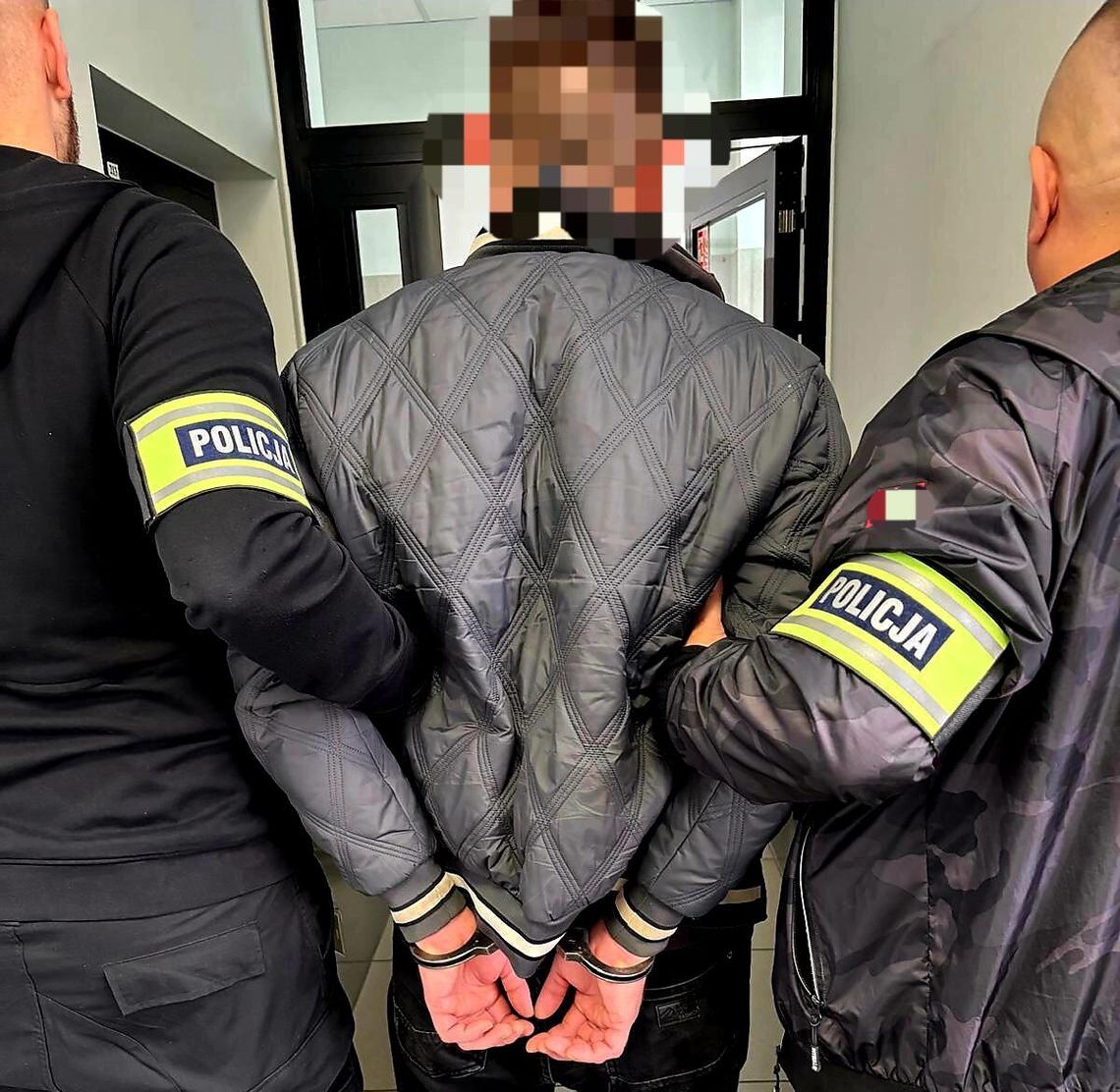 30-latek zatrzymany przez policję w pracy. Na koncie ma udzielanie narkotyków nieletniemu 30-latek zatrzymany przez policję w pracy. Na koncie ma udzielanie narkotyków nieletniemu