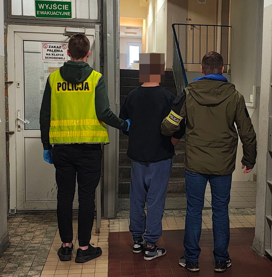 31-latek brutalnie zaatakował brata nożem. 24-latek walczy o życie, sprawcy grozi dożywocie 31-latek brutalnie zaatakował brata nożem. 24-latek walczy o życie, sprawcy grozi dożywocie