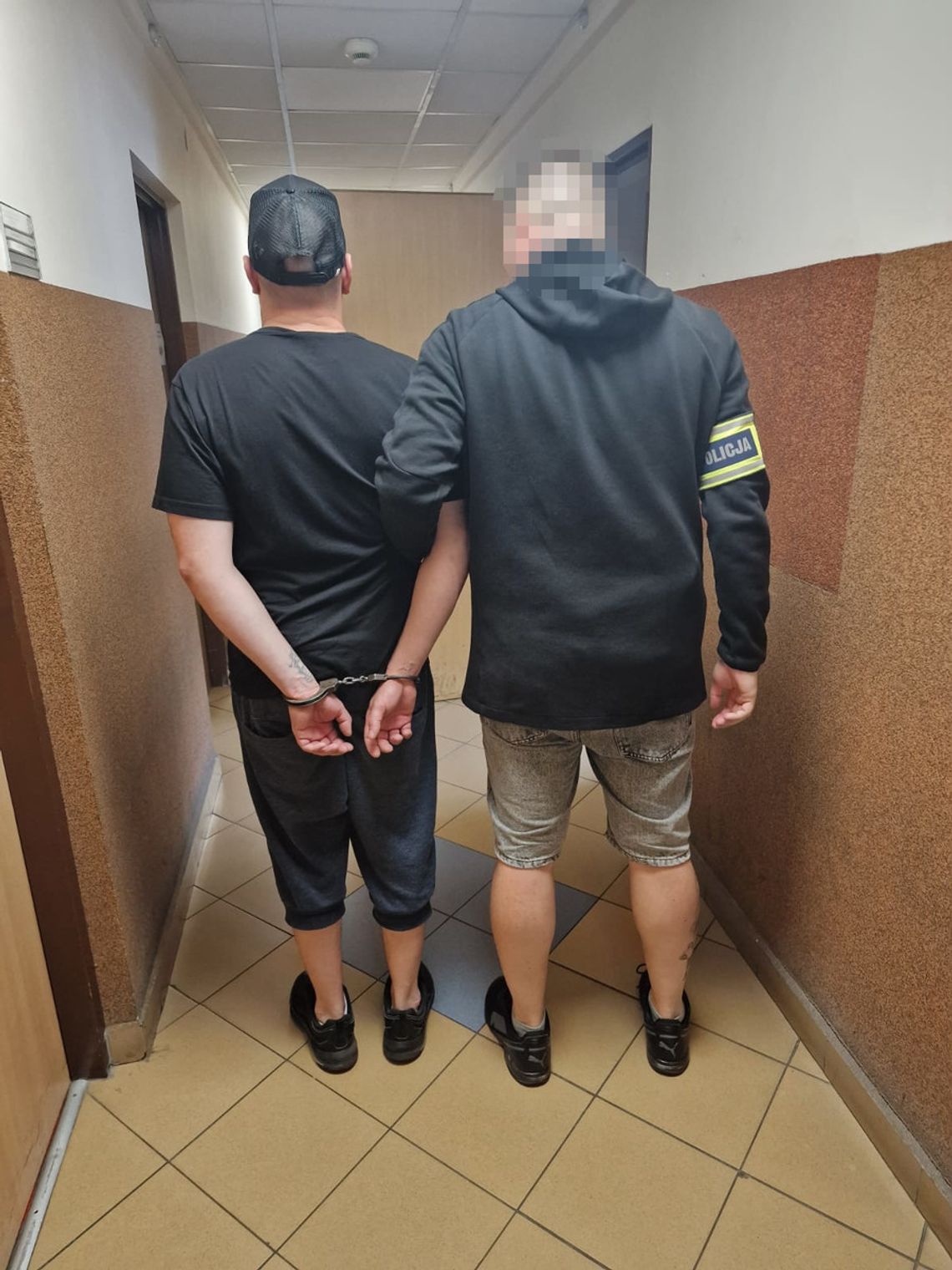 31-latek zatrzymany z ponad kilogramem różnych narkotyków. Policjanci dostali informacje o handlu