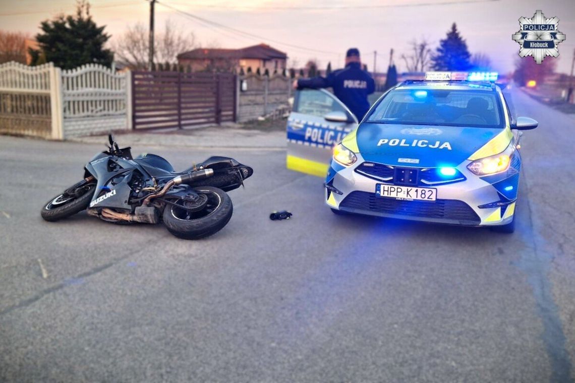 31-letni motocyklista uciekał przed policją. Po zatrzymaniu wydmuchał blisko dwa promile