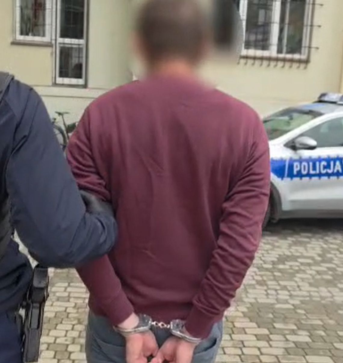 32-latek usiłował zabić starszego brata. Po kłótni rzucił się na niego z nożem i dźgnął trzy razy 32-latek usiłował zabić starszego brata. Po kłótni rzucił się na niego z nożem i dźgnął trzy razy