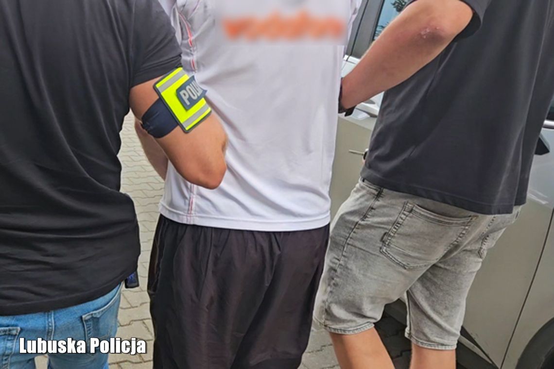 32-latek zatrzymany za usiłowanie zabójstwa matki. Kilkukrotnie dźgnął ją nożem w klatkę piersiową