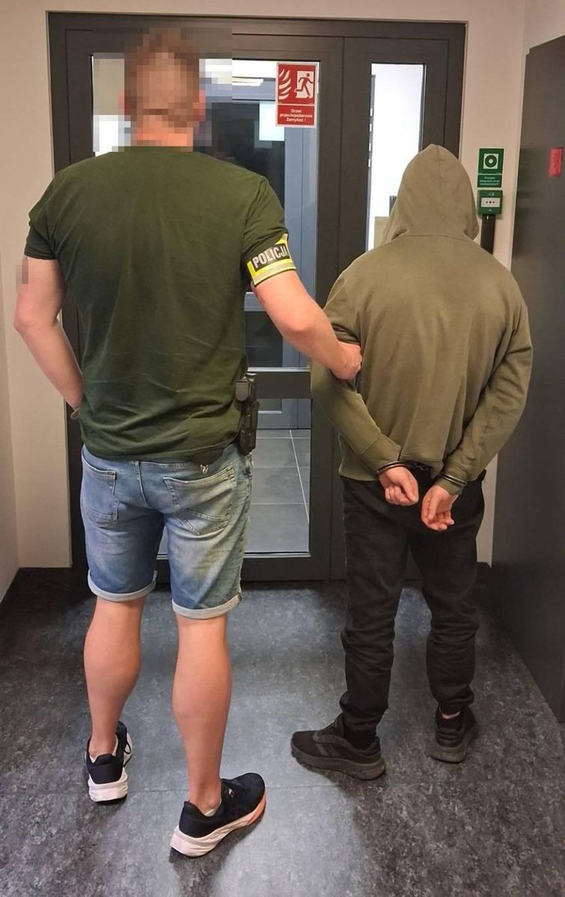 34-latek aresztowany za napaść na kobietę. Zerwał jej z szyi złoty łańcuszek i ukradł zawieszkę