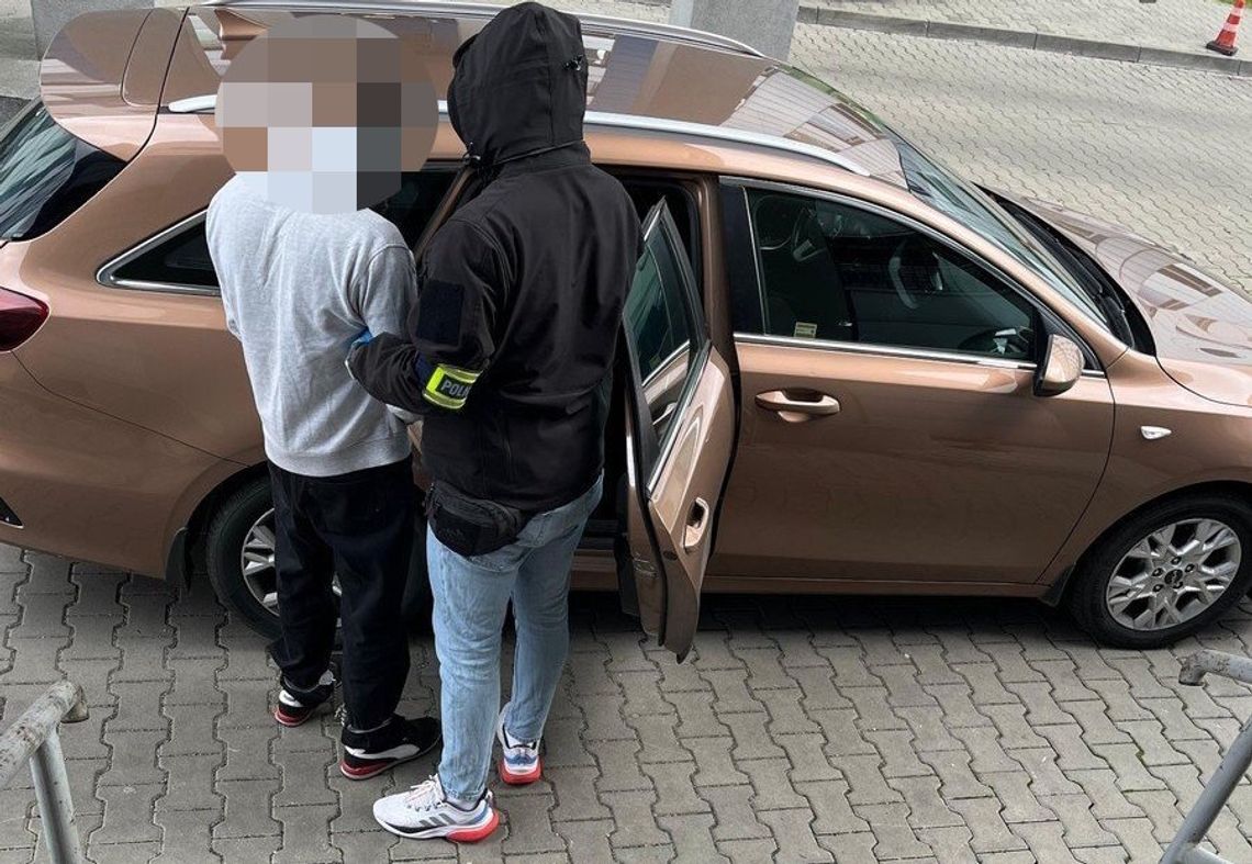 34-latek zatrzymany za usiłowanie zabójstwa znajomego. Pogrążyły go nagrania z kamer w mieszkaniu 34-latek zatrzymany za usiłowanie zabójstwa znajomego. Pogrążyły go nagrania z kamer w mieszkaniu