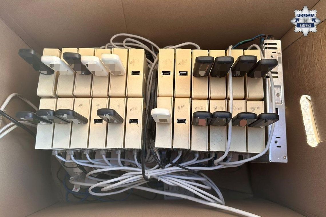 34-letni Ukrainiec łamał tym hasła w portalach społecznościowych, przejmował konta i oszukiwał ludzi