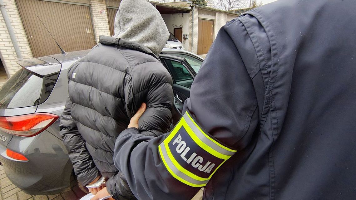 35-latek brutalnie pobił 72-latka. Zadawał ciosy pięściami i kopał po całym ciele 35-latek brutalnie pobił 72-latka. Zadawał ciosy pięściami i kopał po całym ciele