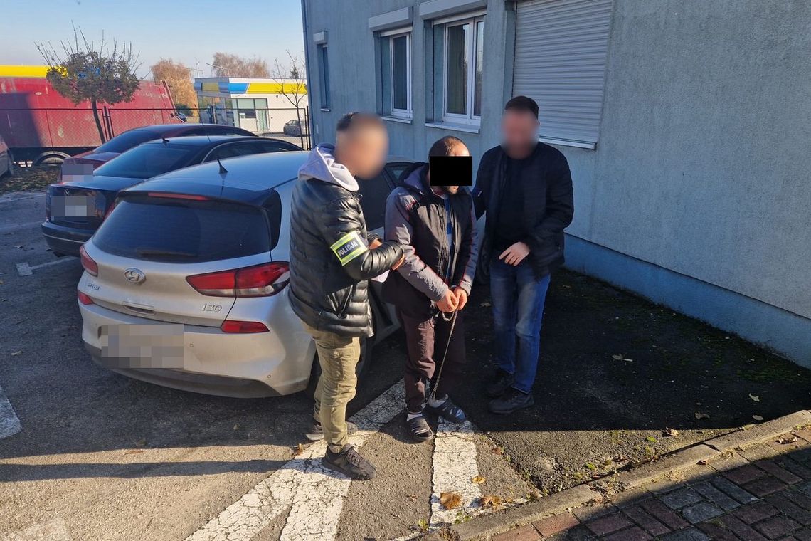 35-latek jechał golfem skradzionym w Niemczech. Właściciel powiadomił policję o lokalizacji auta 35-latek jechał golfem skradzionym w Niemczech. Właściciel powiadomił policję o lokalizacji auta