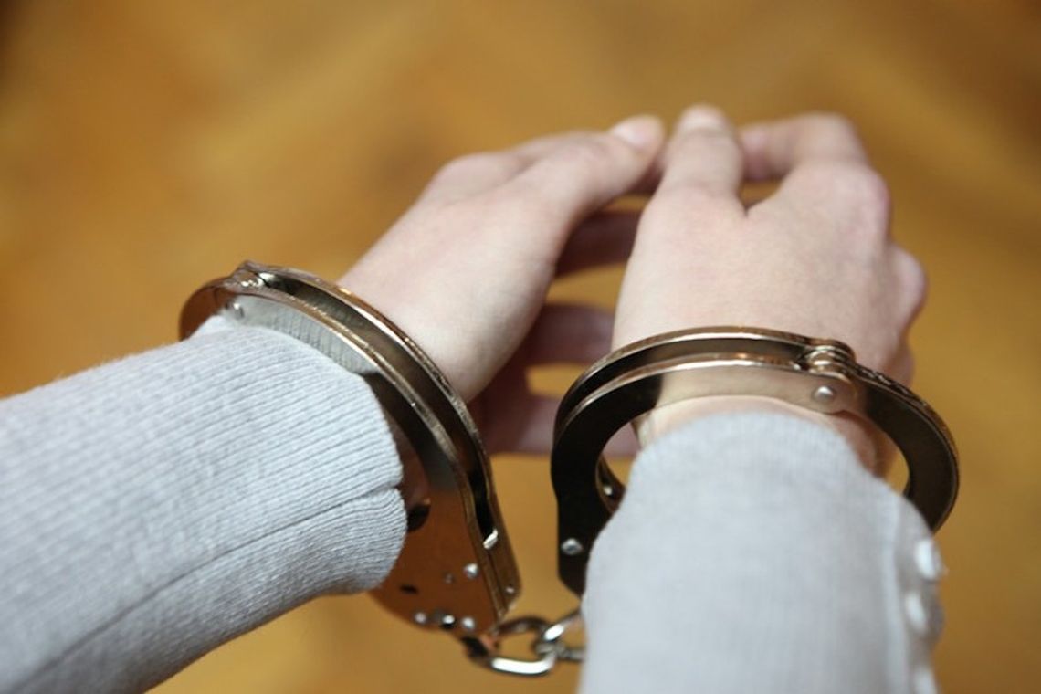 35-latka zatrzymana za bicie męża. Musiała wynieść się z mieszkania i grozi jej 5 lat więzienia