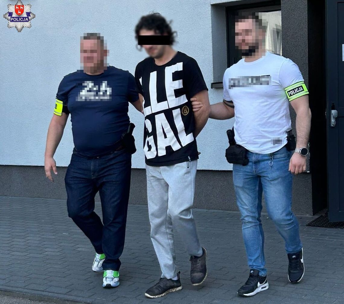 37-latek próbował okłamać policjantów, bo w mieszkaniu ukrywał tysiąc porcji narkotyków 37-latek próbował okłamać policjantów, bo w mieszkaniu ukrywał tysiąc porcji narkotyków