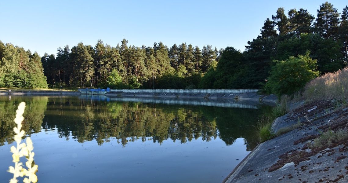 37-latka utonęła w zalewie. Kolega próbował ją ratować - niewiele brakowało, by podzielił jej los