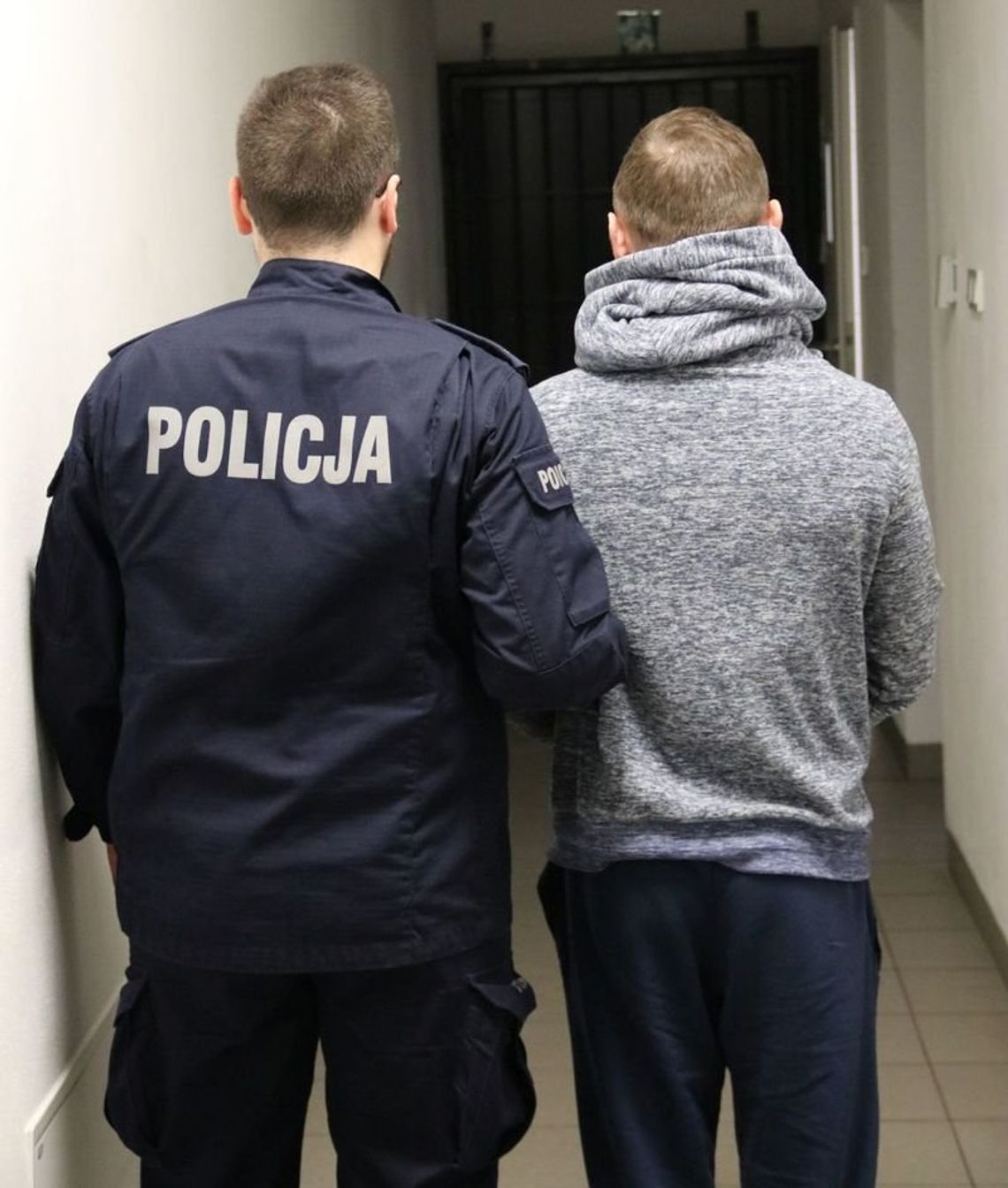 38-latek dotkliwie pobił mężczyznę i zostawił go na ulicy. Poszkodowany nie przeżył 38-latek dotkliwie pobił mężczyznę i zostawił go na ulicy. Poszkodowany nie przeżył