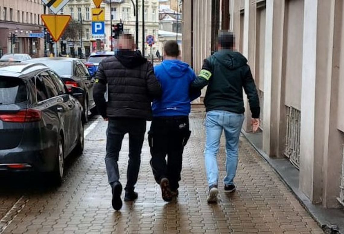 38-latek popełnił w Irlandii aż 43 przestępstwa. Zbiegł do Polski, zatrzymali go "łowcy głów"