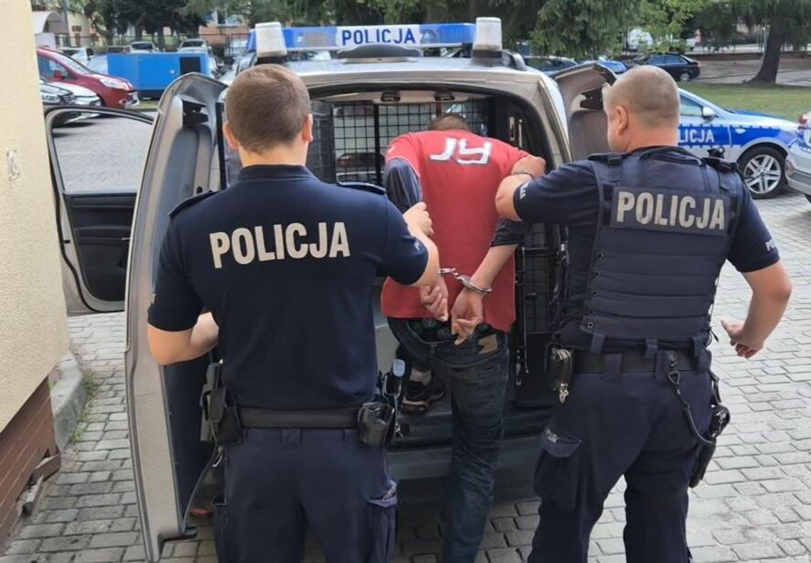 39-latek znęcał się nad własną matką. W końcu nie wytrzymała i zgłosiła go na policję 39-latek znęcał się nad własną matką. W końcu nie wytrzymała i zgłosiła go na policję