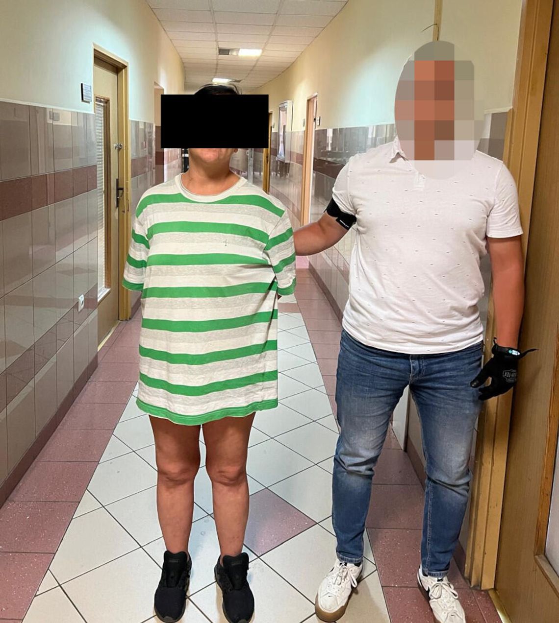 40-latka odpowie za usiłowanie zabójstwa. Jej znajomy i jego matka pomagali zatrzeć ślady