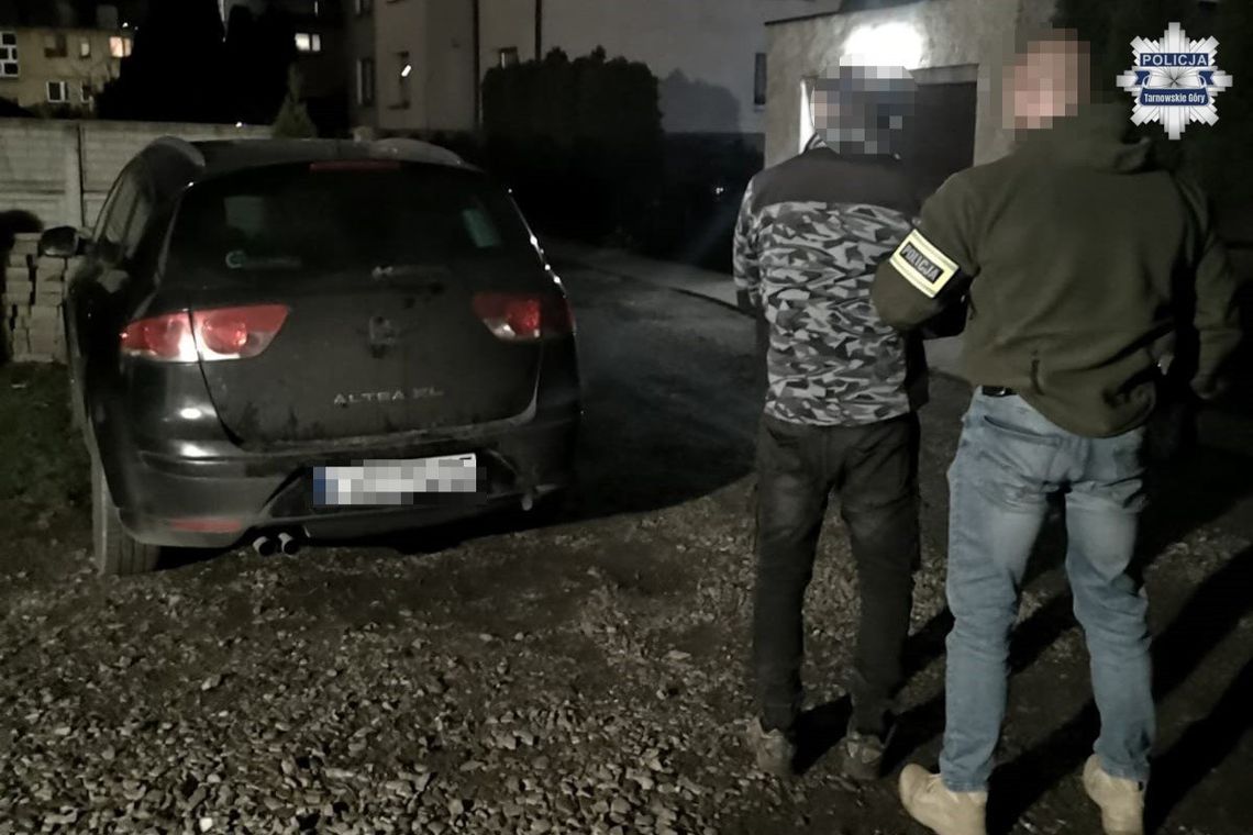 41-latek zatrzymany w piwnicy z narkotykami. Wpadł przez tablice rejestracyjne w aucie 41-latek zatrzymany w piwnicy z narkotykami. Wpadł przez tablice rejestracyjne w aucie