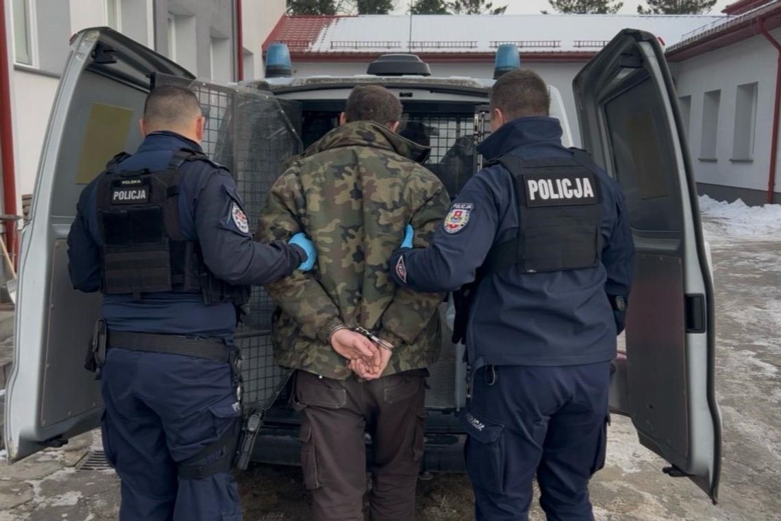 41-latek znęcał się nad matką i groził jej śmiercią. Po przyjeździe policjantów zaatakował ich nożem 41-latek znęcał się nad matką i groził jej śmiercią. Po przyjeździe policjantów zaatakował ich nożem