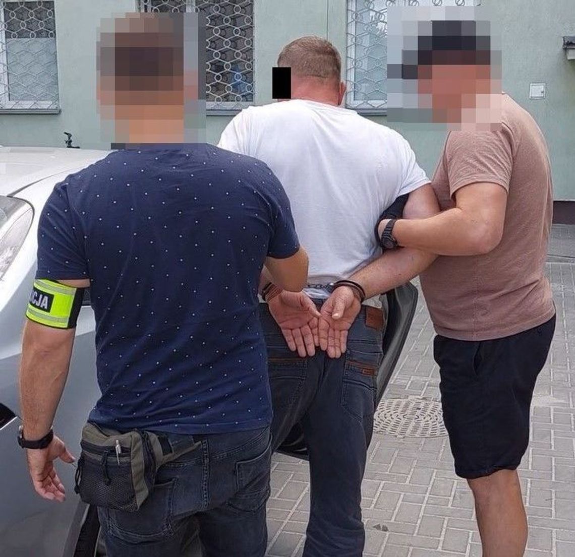 50-latek kilkukrotnie dźgnął nożem byłą żonę. Odpowie za usiłowanie zabójstwa