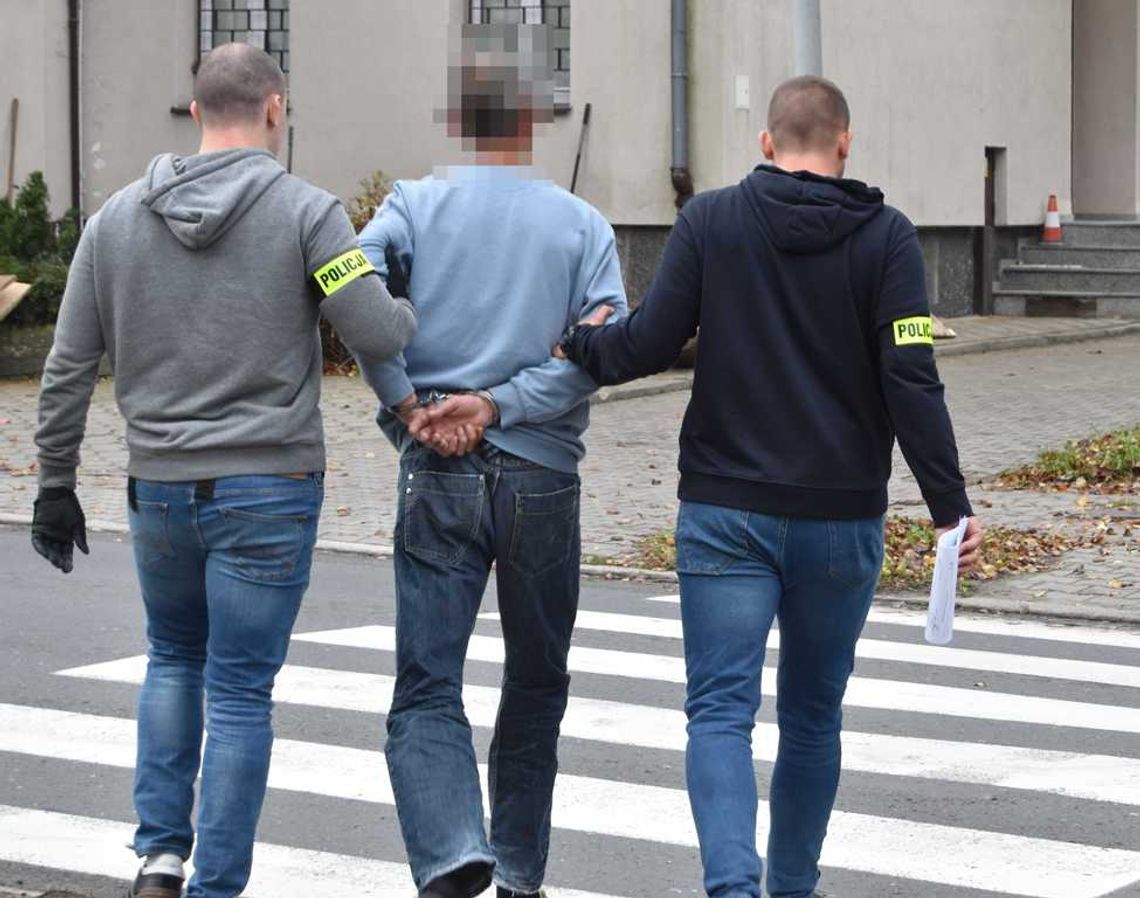 52-latek chciał zabić opiekunkę swojej matki. Zaatakował kobietę i dusił ją do nieprzytomności