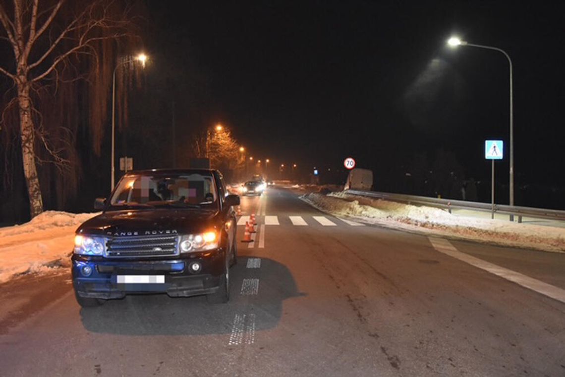 57-letnia kobieta w Land Roverze potrąciła 72-latkę na pasach. Poważnie ranna kobieta zmarła w szpitalu