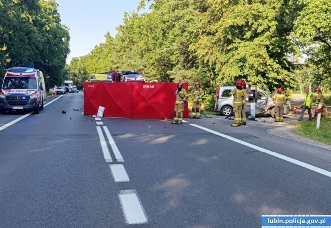 70-latek wymusił pierwszeństwo motocykliście. 24-latek zginął mimo trwającej godzinę reanimacji