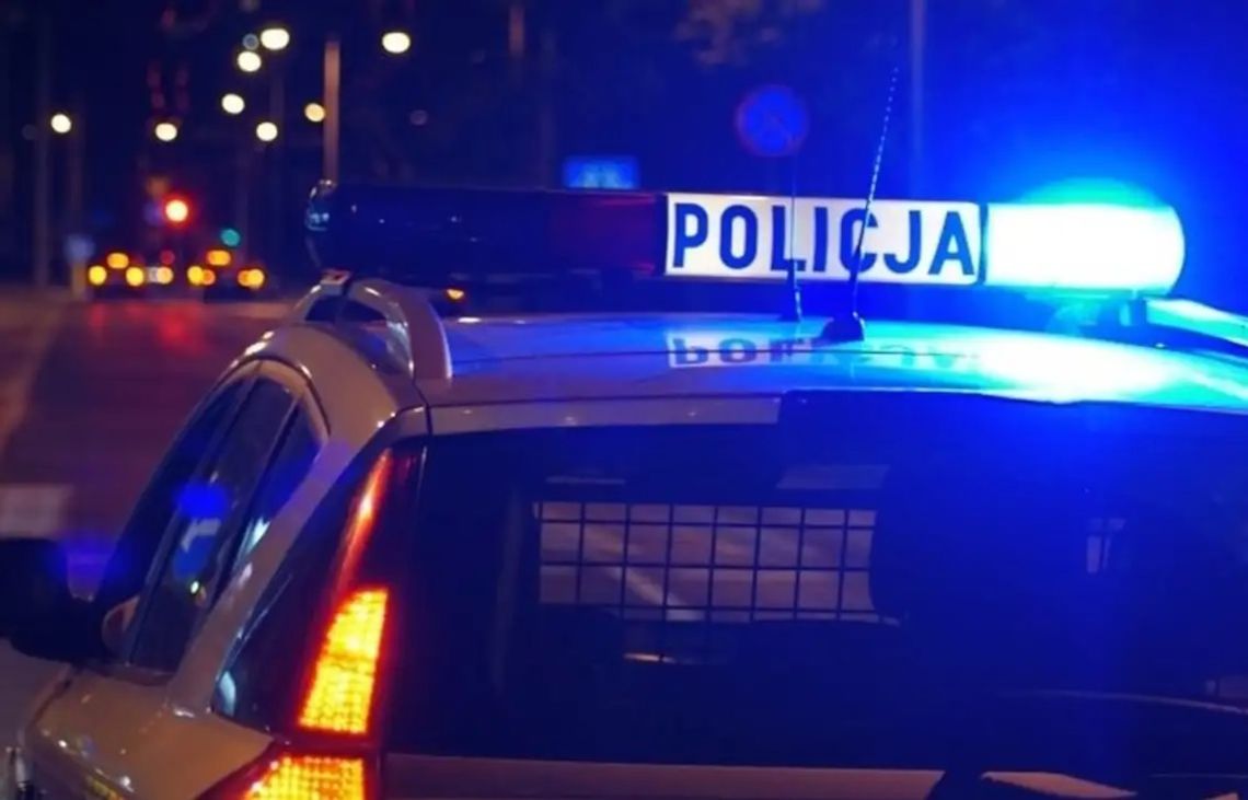 73-latek twierdził, że został brutalnie pobity łopatą. Policjanci ukarali go mandatem