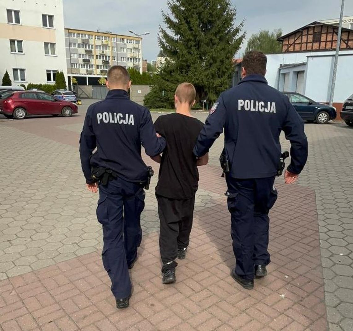 80-latka przechytrzyła oszusta. Zamiast pieniędzy dostał stare gazety, chwilę później go zatrzymali