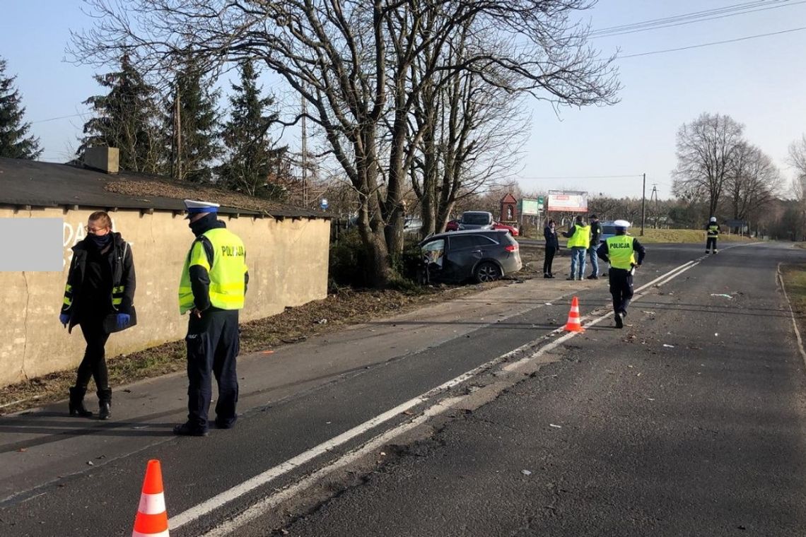 81-latek wymusił pierwszeństwo matizem. Zginął razem z 68-letnią pasażerką