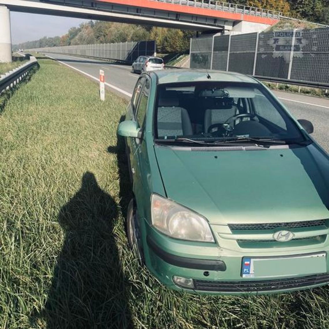 85-latek przejechał 30 kilometrów autostradą pod prąd. Policjanci zatrzymali mu prawo jazdy