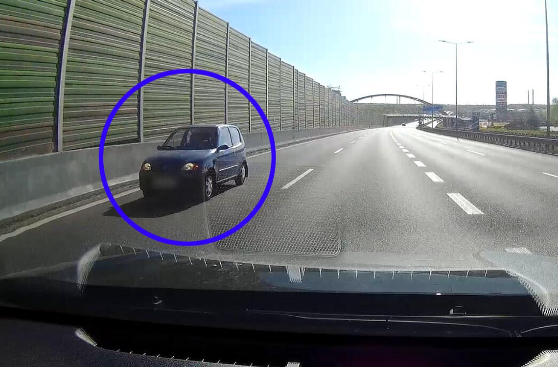 86-latek jechał pod prąd autostradą. Policjanci mówią o wielkanocnym cudzie, że nie doszło do wypadku
