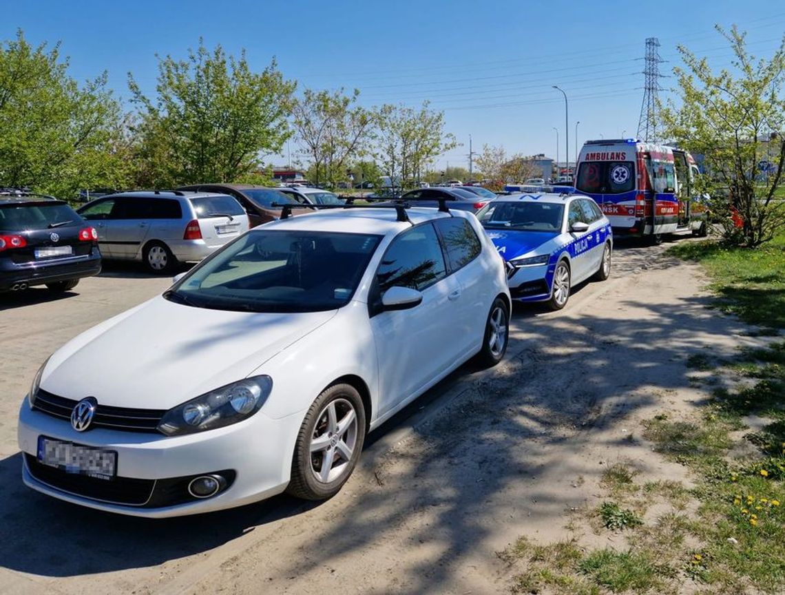 92-latka jechała zygzakiem, utrudniając ruch na drodze. Nie wiedziała w jakim jest mieście