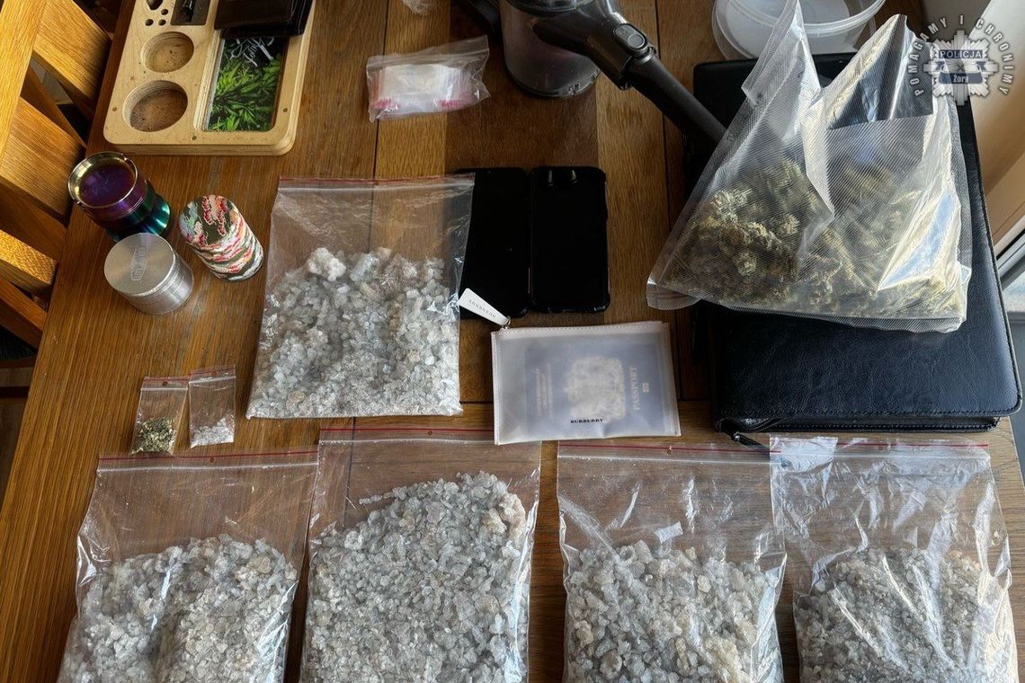 Akcja kryminalnych na Śląsku. Przejęte 2,5 kg marihuany i klefedronu i mniejsze ilości Alpha PVP