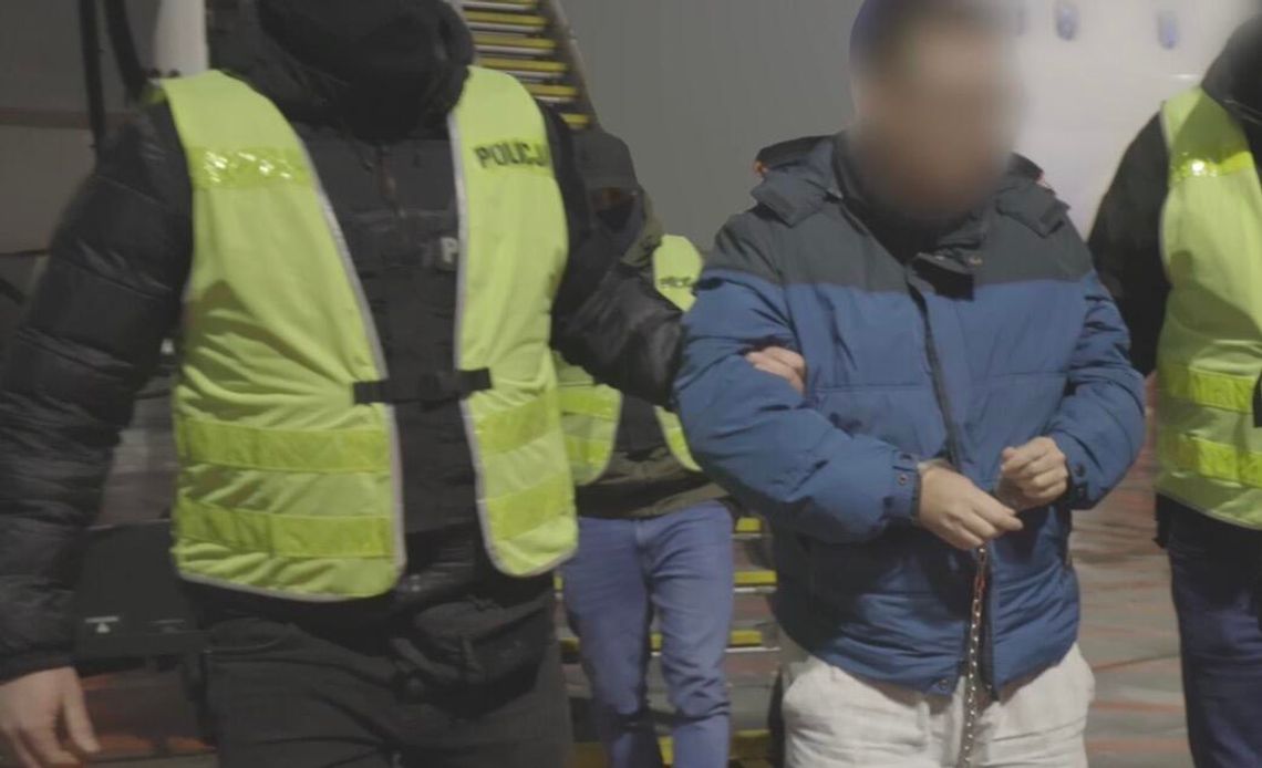 Asesor komorniczy ukradł ponad 14 milionów i uciekł na Dominikanę. Dopadli go "łowcy głów"